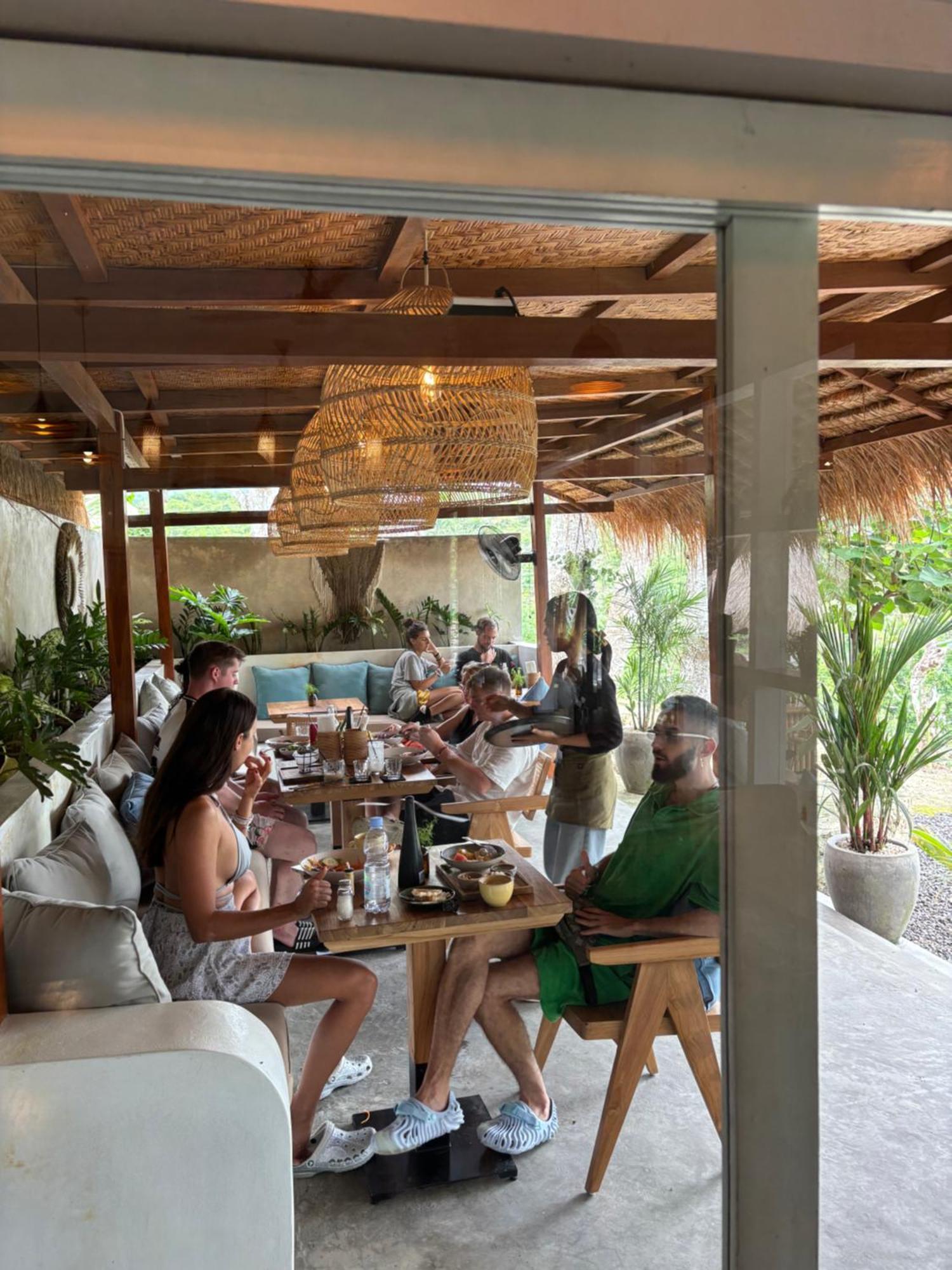 Kaje Cottage & Restaurant Tanglad Екстериор снимка